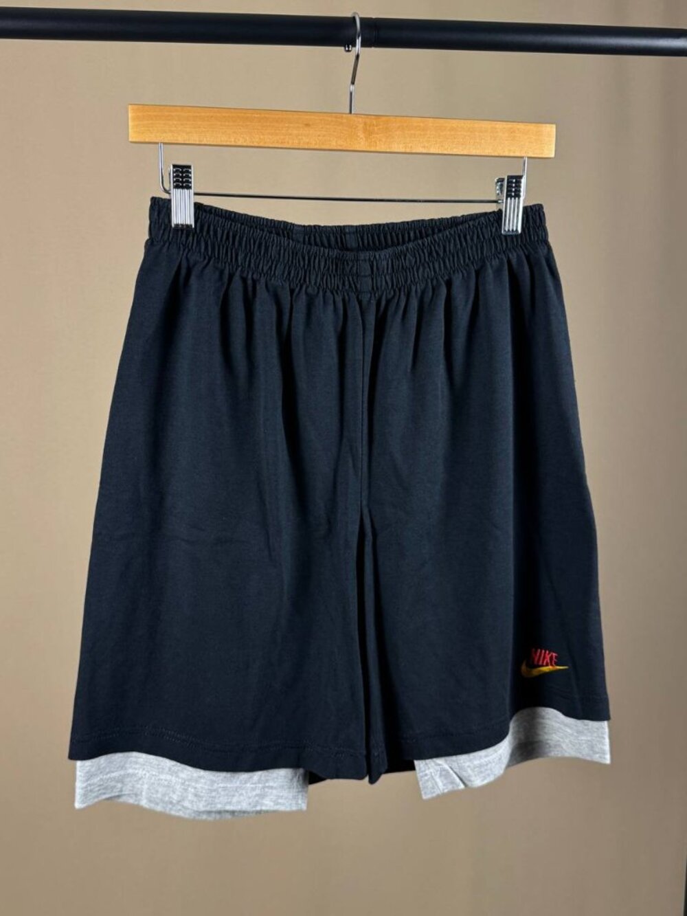 Vintage Nike Shorts Men's Medium Navy Gray Made in Canada Cotton Swoosh - Picture 2 of 10